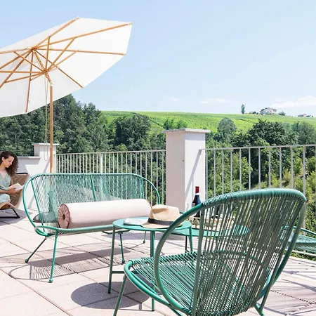 L'attico Di Asilo In * Barolo
